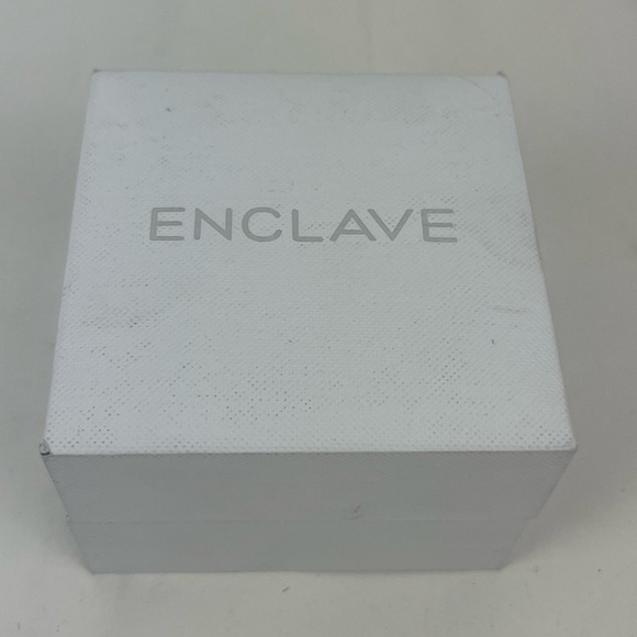 Enclave Gossamer Classic Round
Analog Wrist Watch for Women - Picture 5 of 6